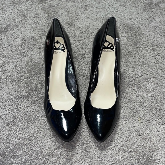 Fergalicious by Fergie black patent heels - Picture 1 of 5